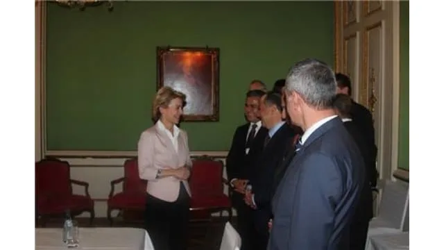 German defence minister says Peshmerga are a universal model in eradicating terrorists