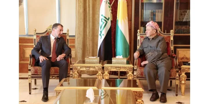 President Barzani receives the Consul General of France in Erbil.